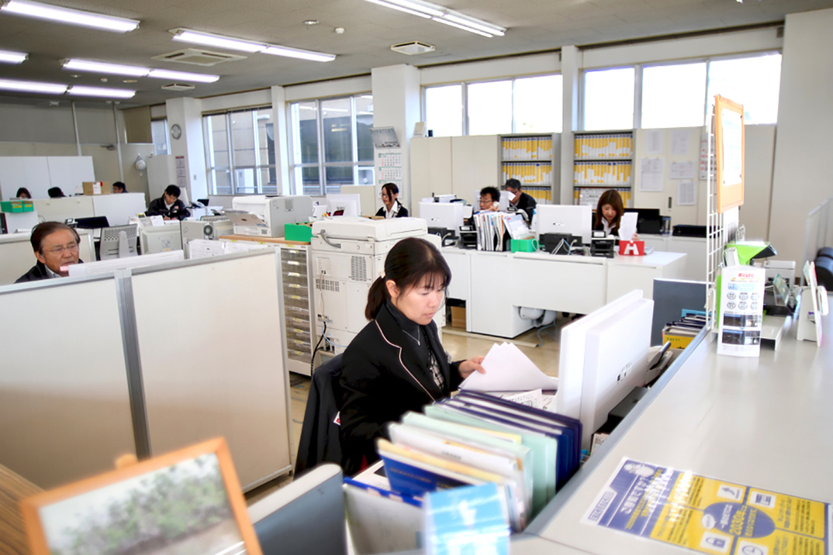 SHOP／店頭スタッフ